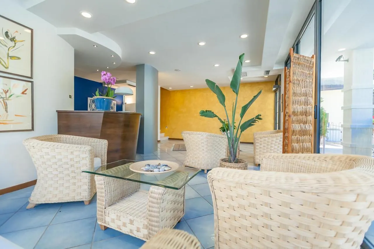 Residence Ascot 카톨리카 아파트호텔