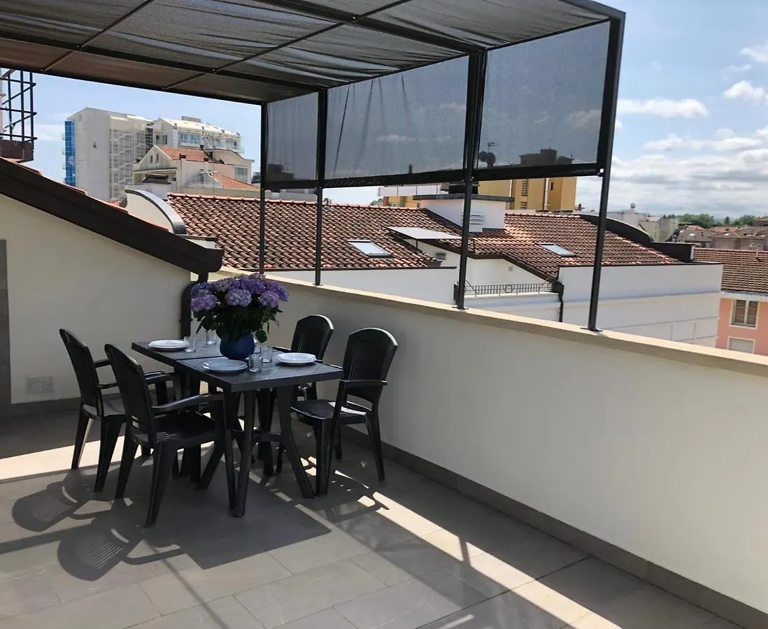 Residence Ascot 카톨리카