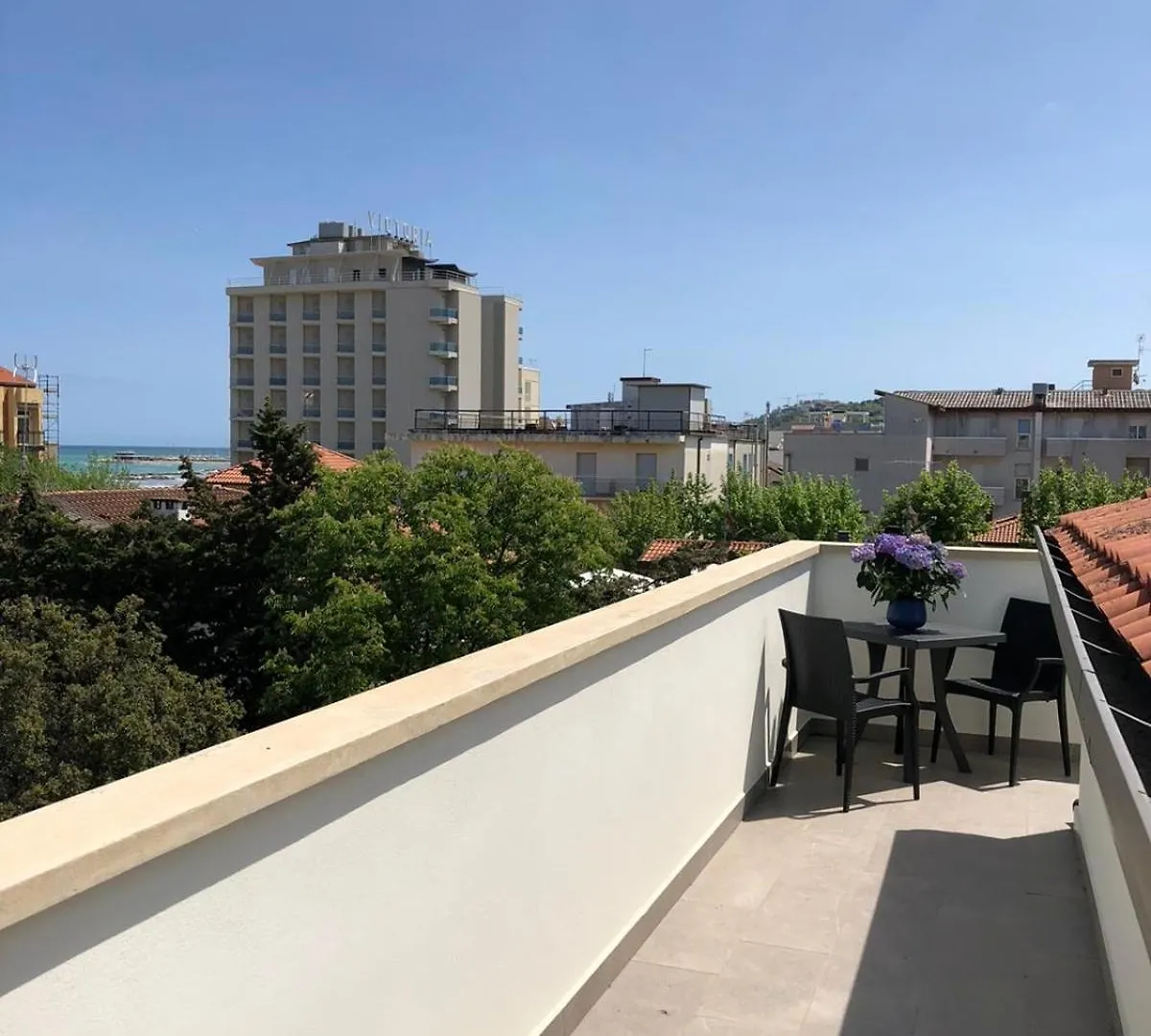 Residence Ascot 카톨리카 3*,