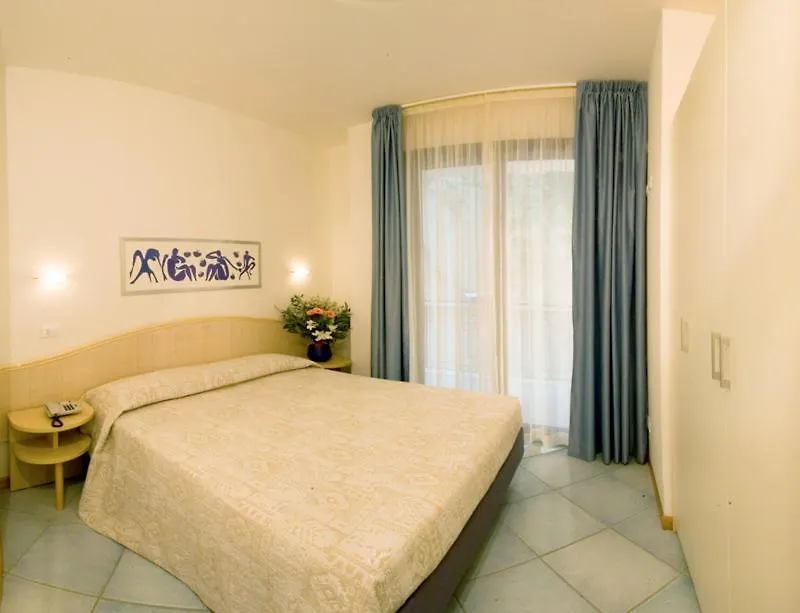 *** 아파트호텔 Residence Ascot 카톨리카 이탈리아