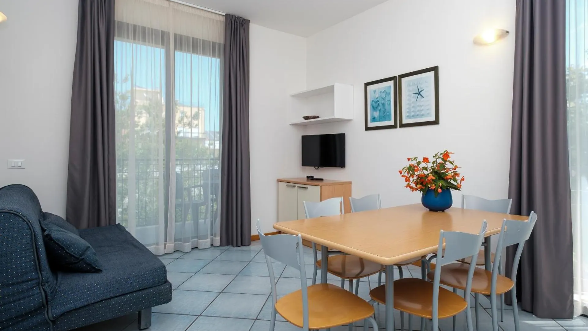 Residence Ascot 카톨리카 3*,