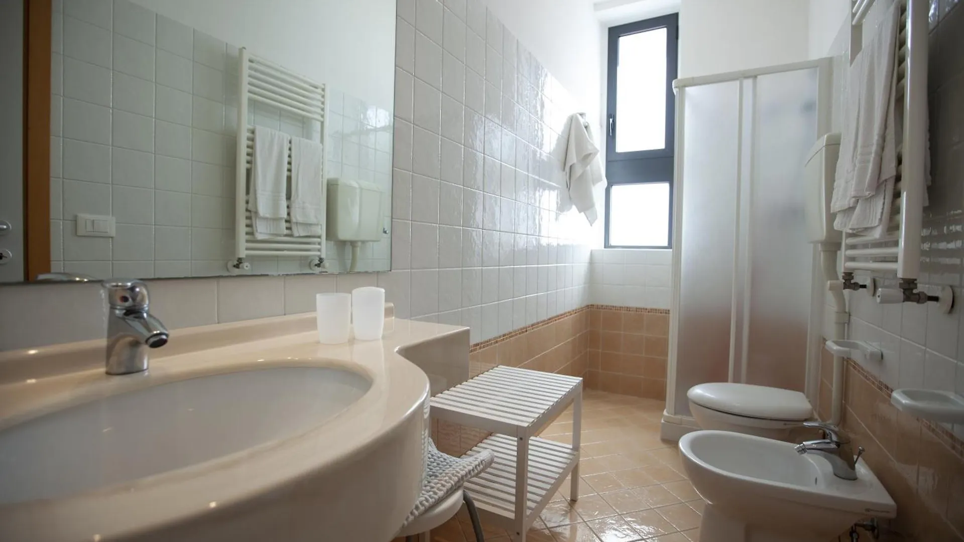 Residence Ascot 카톨리카